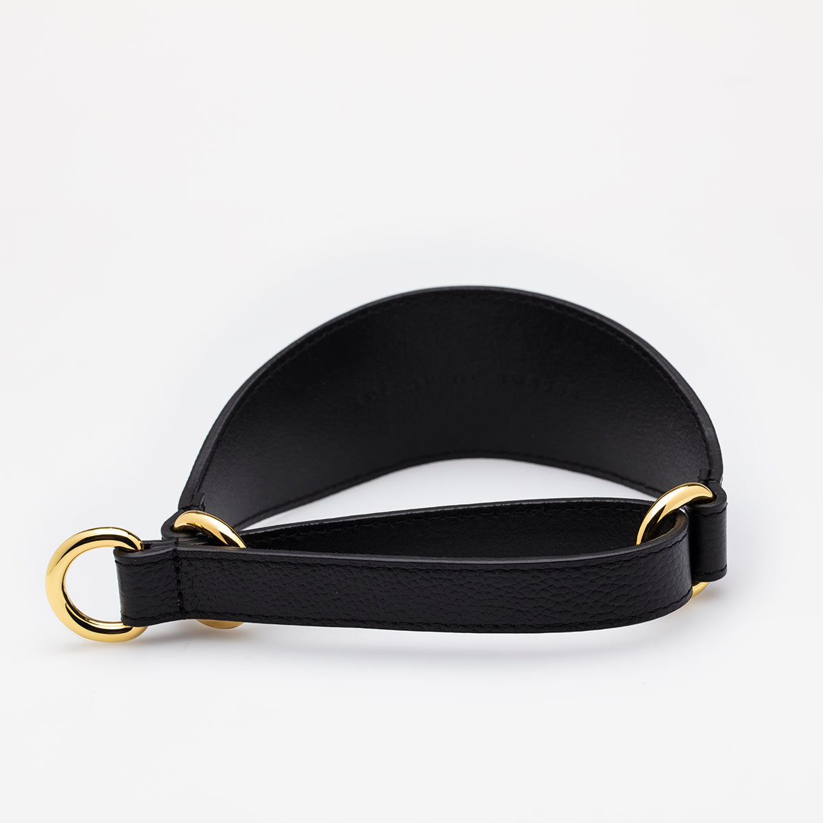 Black Dog Martingale Wide