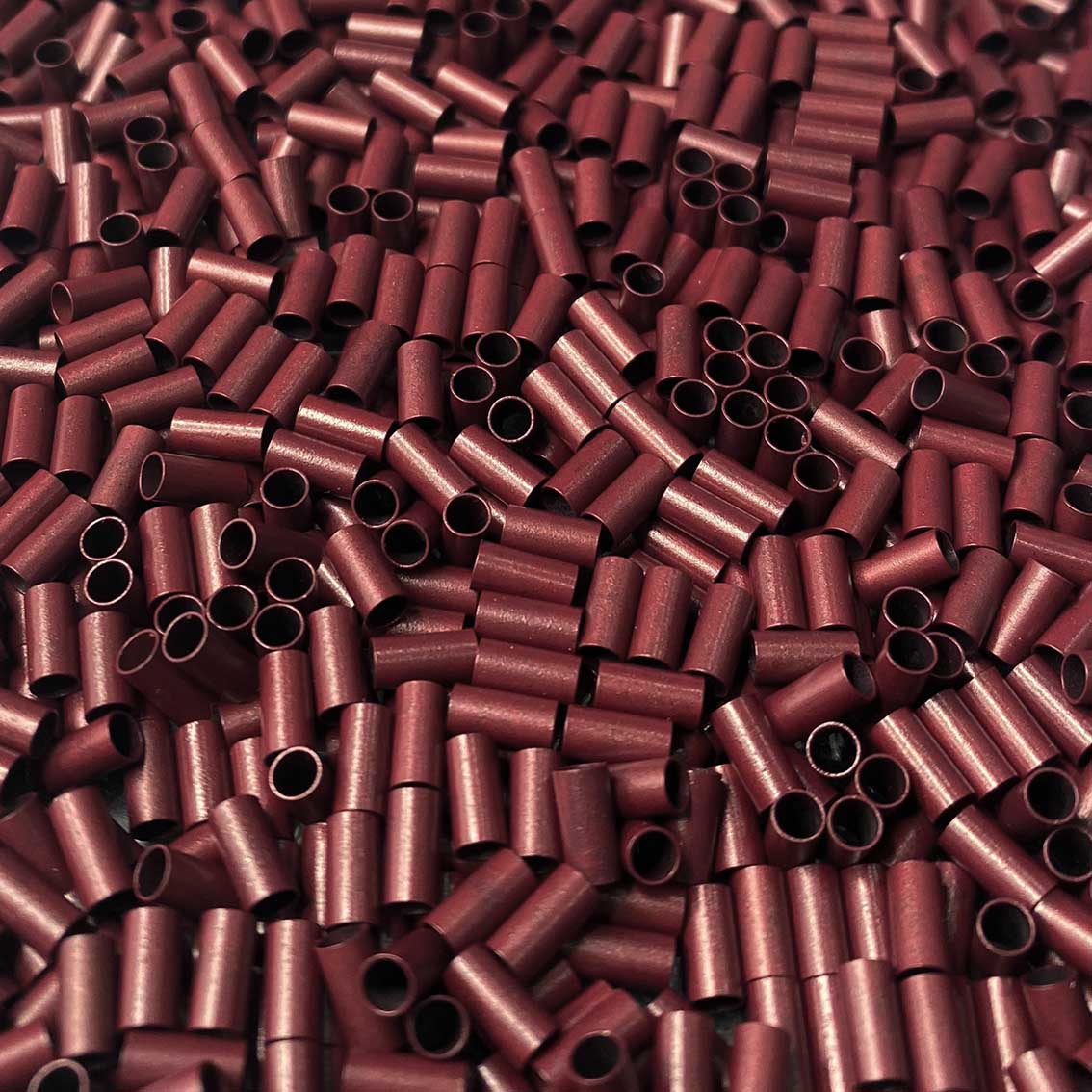 Miedziane tulejki do przedłużania włosów