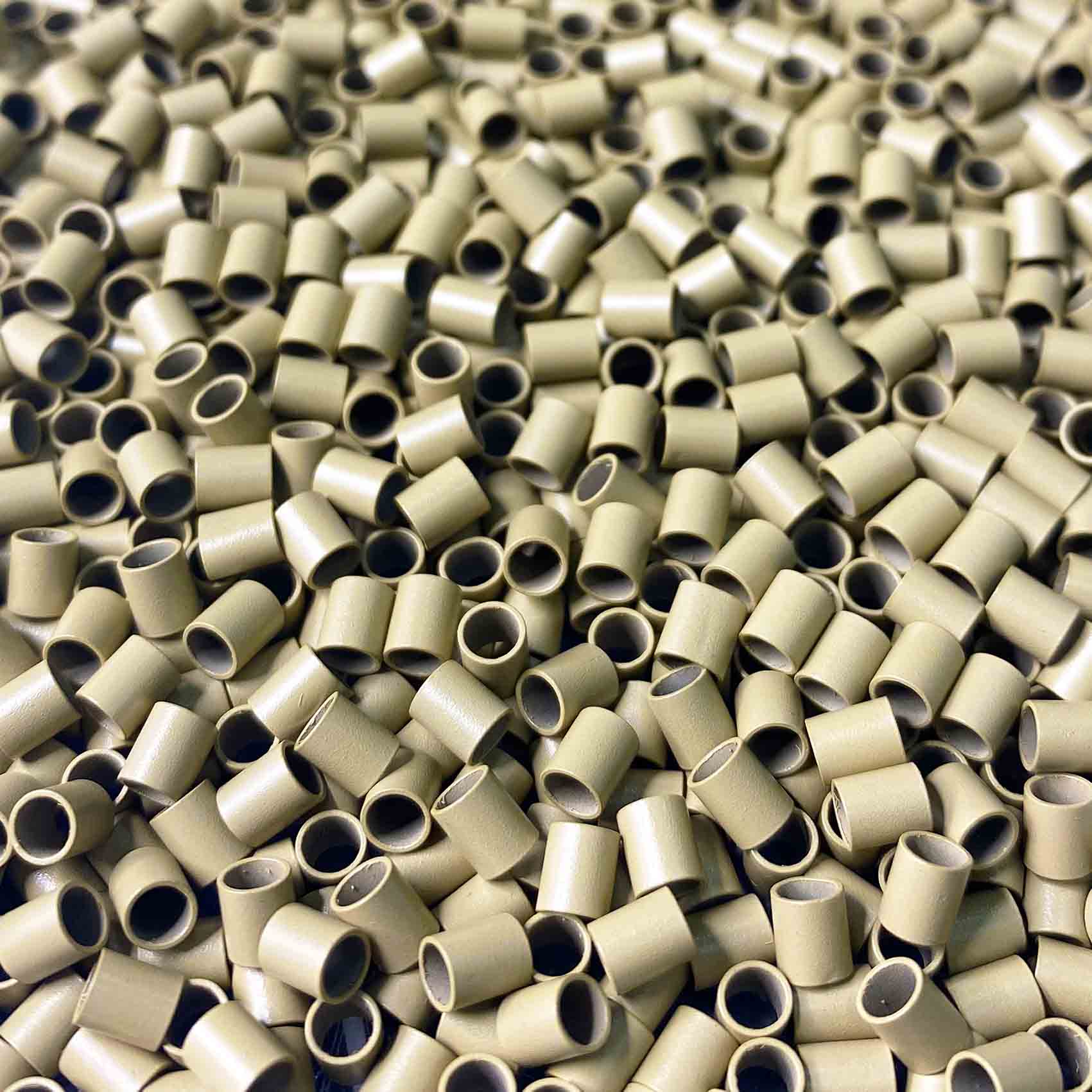 Miedziane tulejki do przedłużania włosów