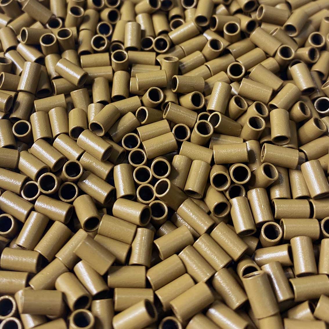 Miedziane tulejki do przedłużania włosów