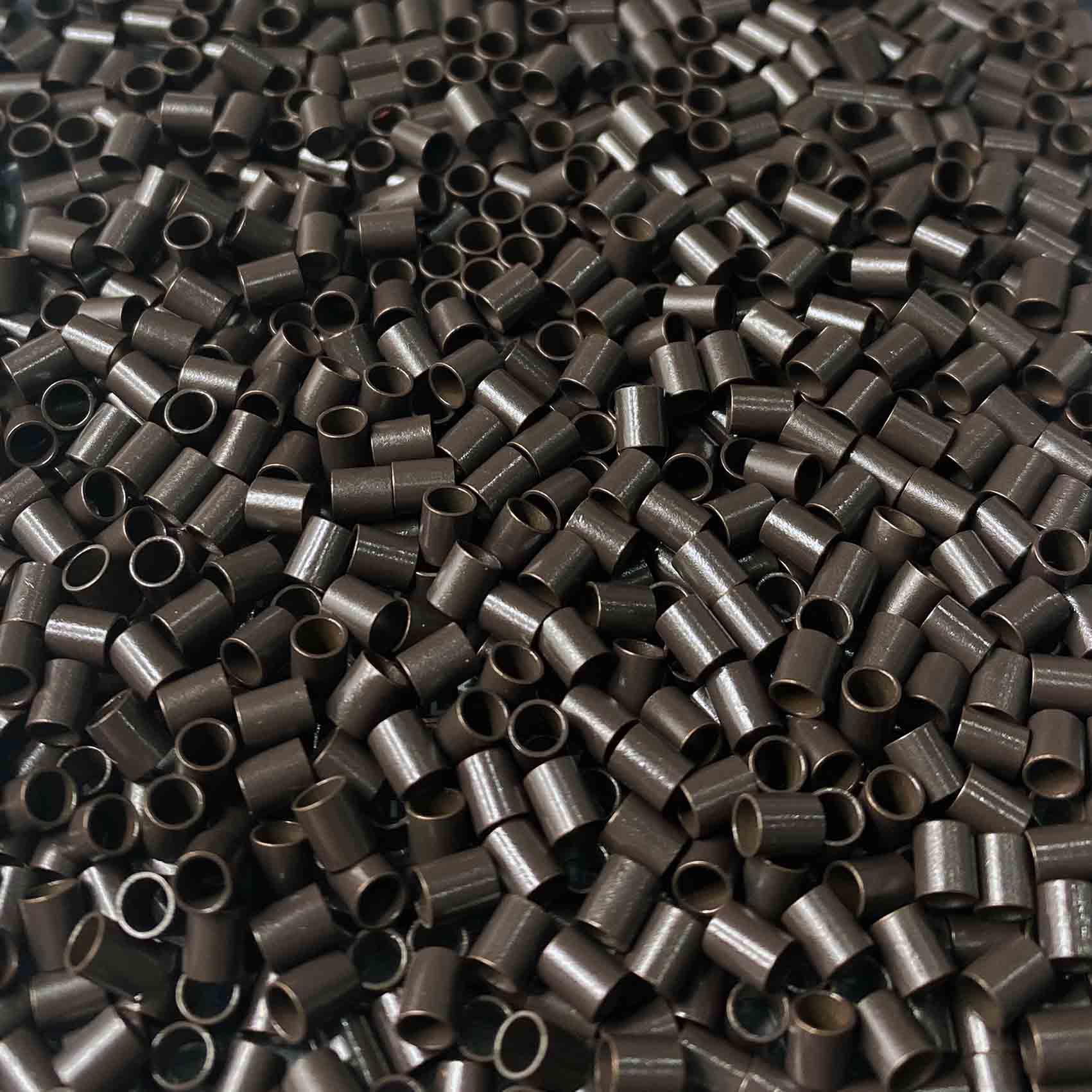 Miedziane tulejki do przedłużania włosów