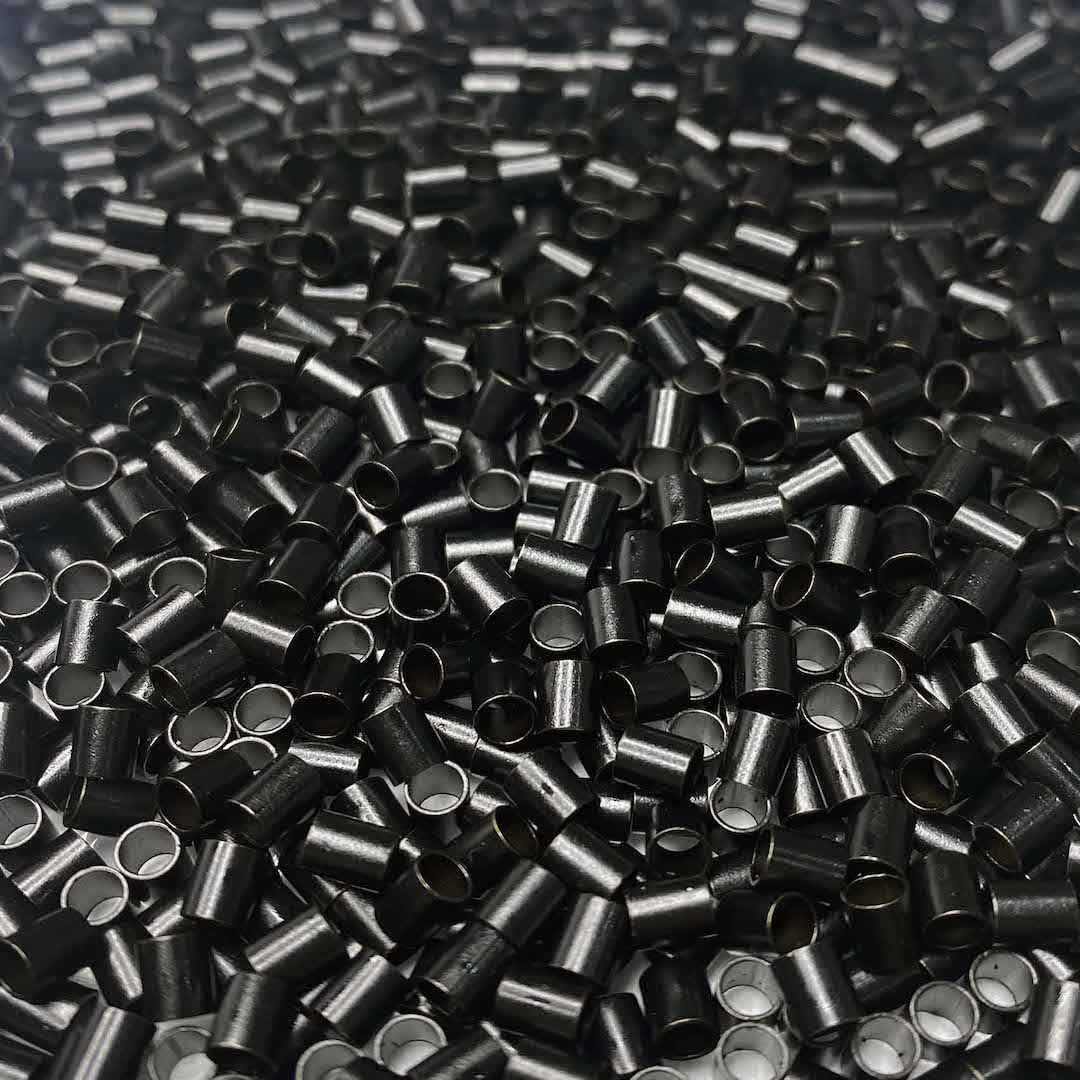 Miedziane tulejki do przedłużania włosów